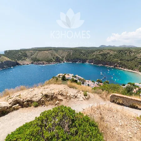 With Views In Costa Brava Apartment L'Escala